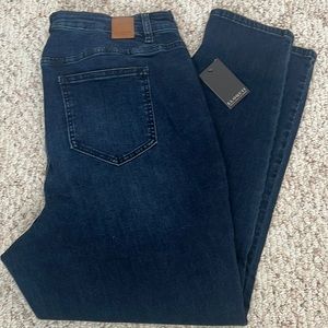 NWT Eloquii Jeans Size 18V Dark Wash